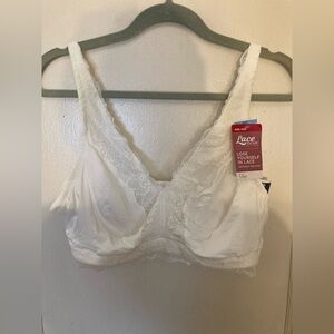Olga Lace Escape Collection, Wire Free Bra, 40C, Lose yourself in Lace, white